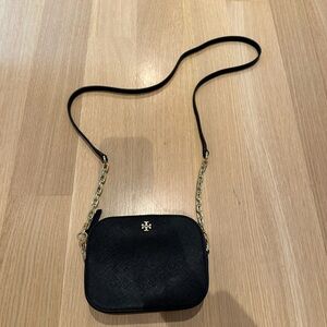 Tory Burch around Saffiano Crossbody Bag